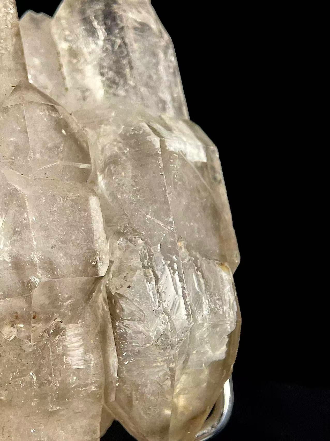 Madagaskar-Skelettquarz Grauer Mondschein